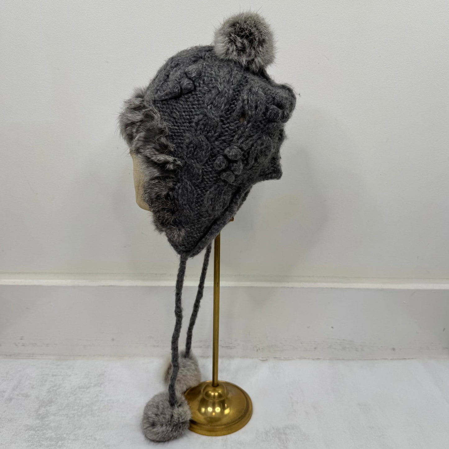 Y2K vintage genuine rabbit fur trapper hat knitted pom cable knit grey winter