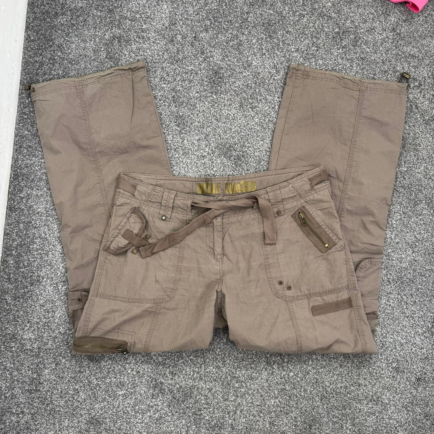 Y2K vintage mid rise baggy cargo trousers bow pockets utility studded grommets