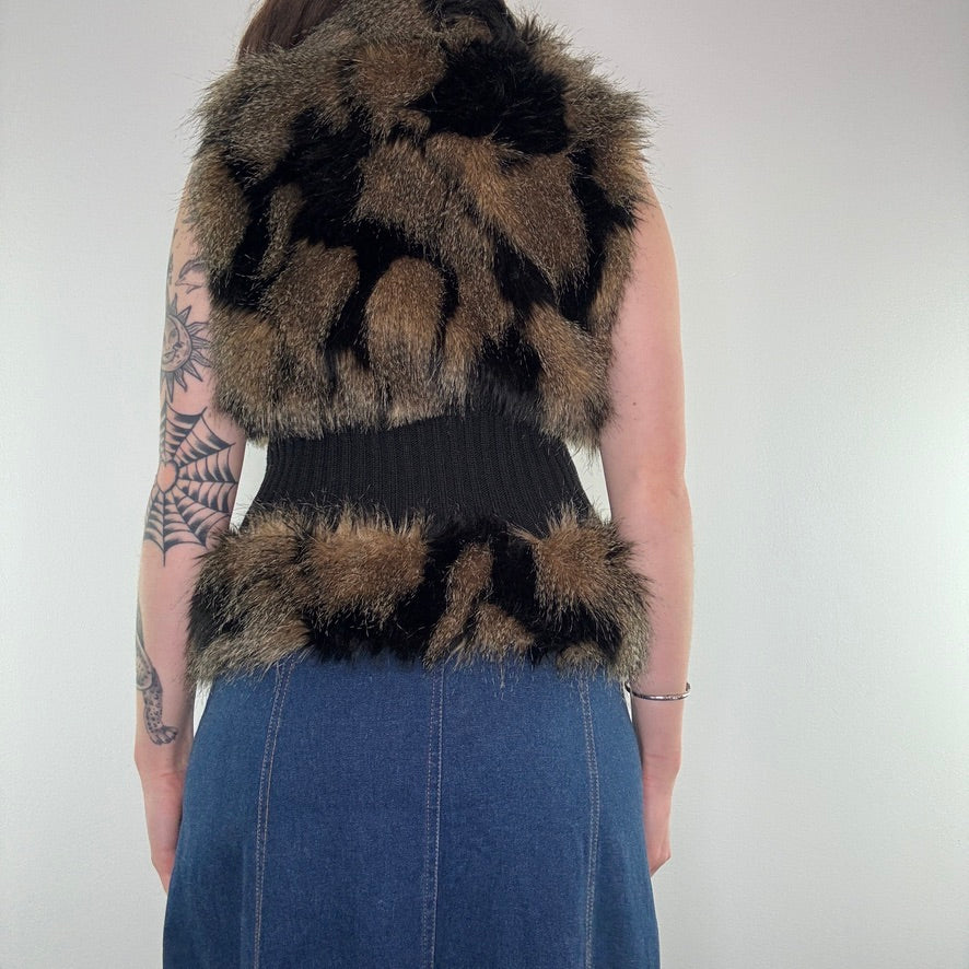 Y2K faux fur fitted zip up gilet