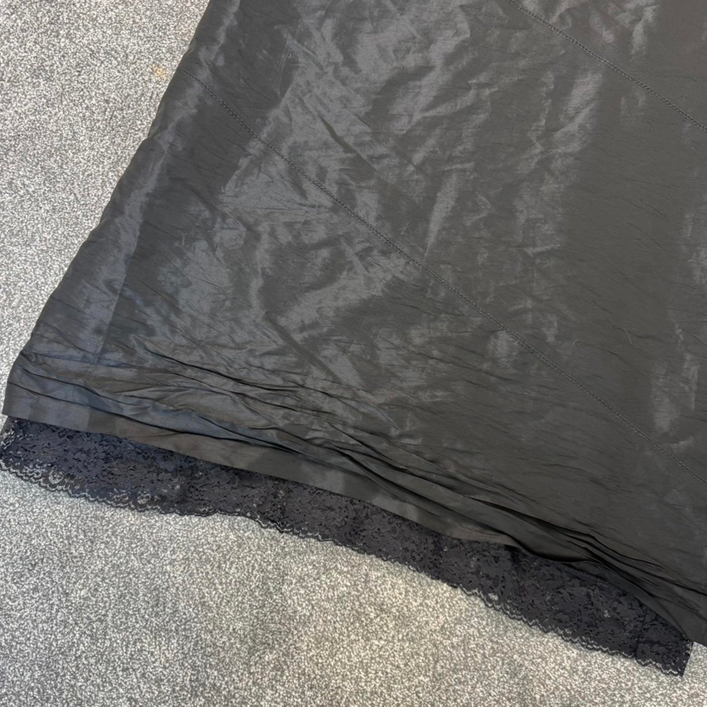 Y2K vintage a line maxi skirt lace trim hem full length
