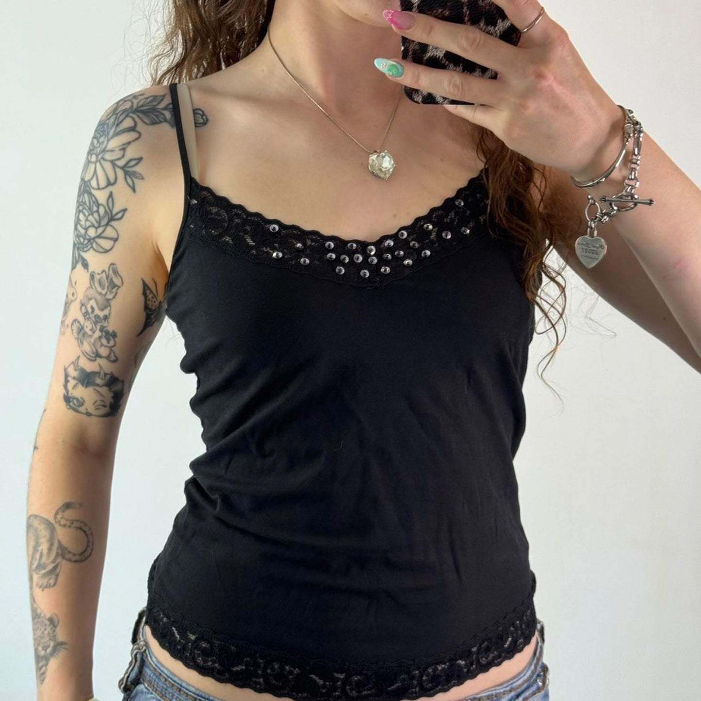 Y2K vintage Gap cami top lace trim sequin strappy v neck stretchy fitted