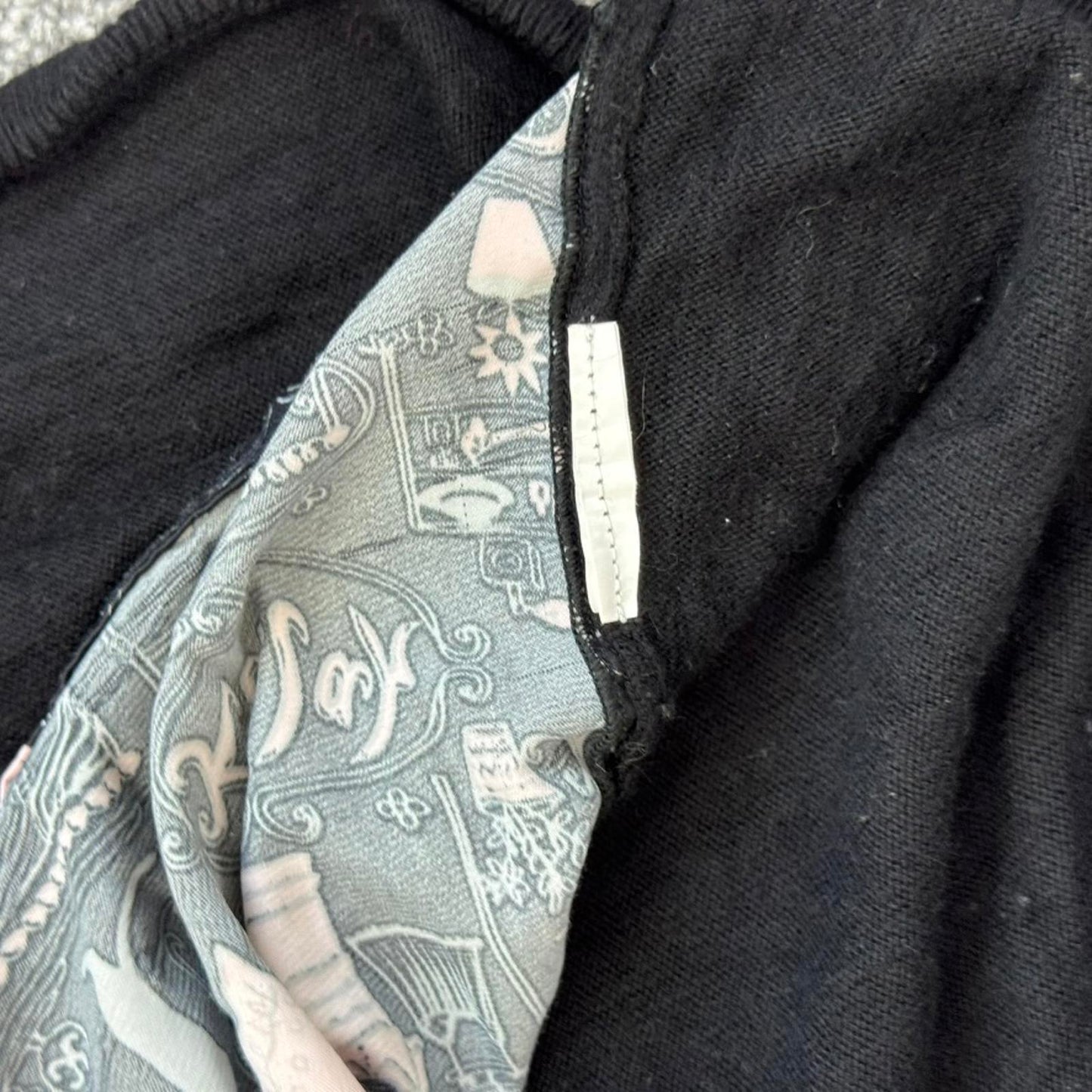 Y2K vintage Killah long sleeve knit top built in cardigan with belt satin print