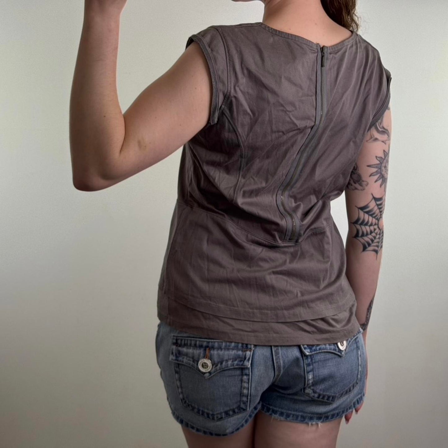 Y2K vintage archive square neck t shirt fitted top cap sleeve zipper layerd