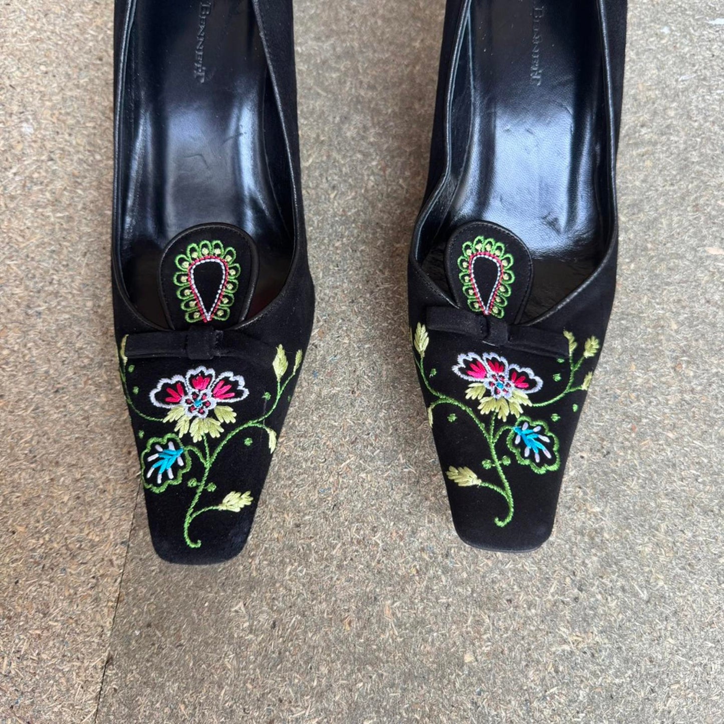 Y2K vintage LK Bennett suede heel floral embroidered square toe bow court heel