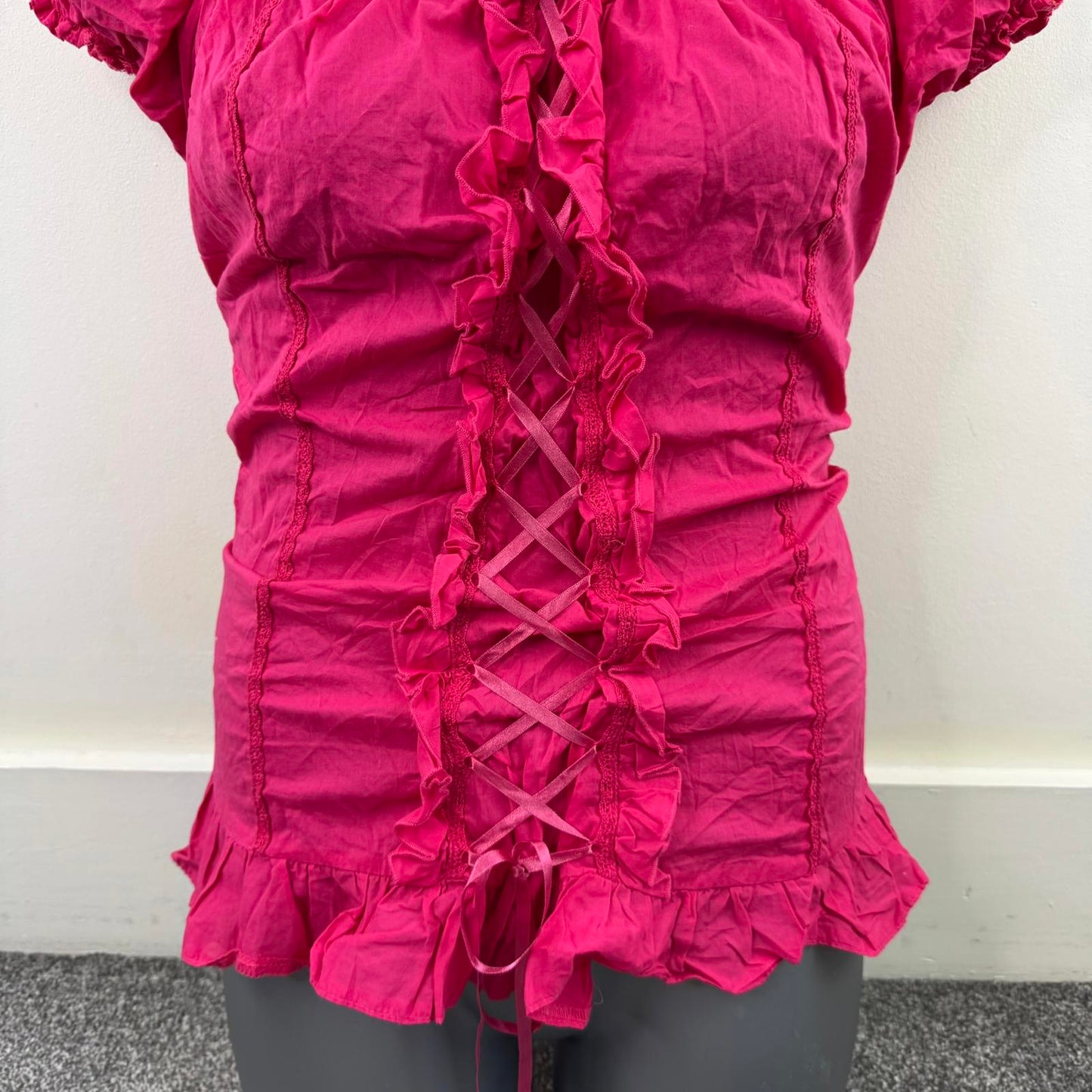 Y2K vintage stretchy milkmaid hot pink top cap sleeve lace up frill frilly