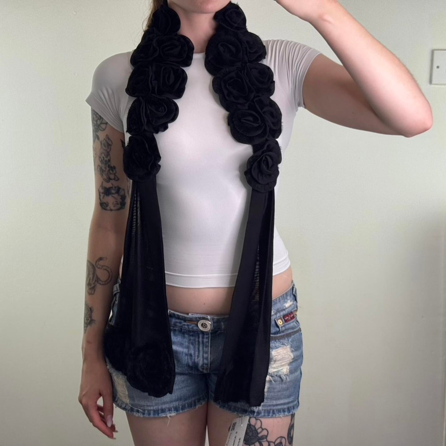 Y2K vintage 3D rose floral scarf pattern black