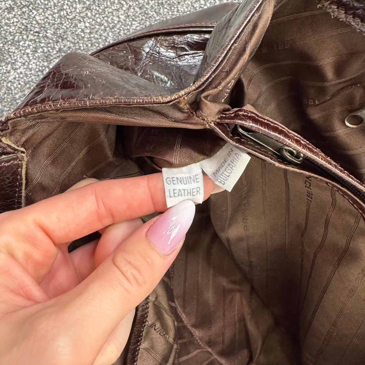 Y2K vintage genuine real leather patent shoulder bag zippers shiny medium size