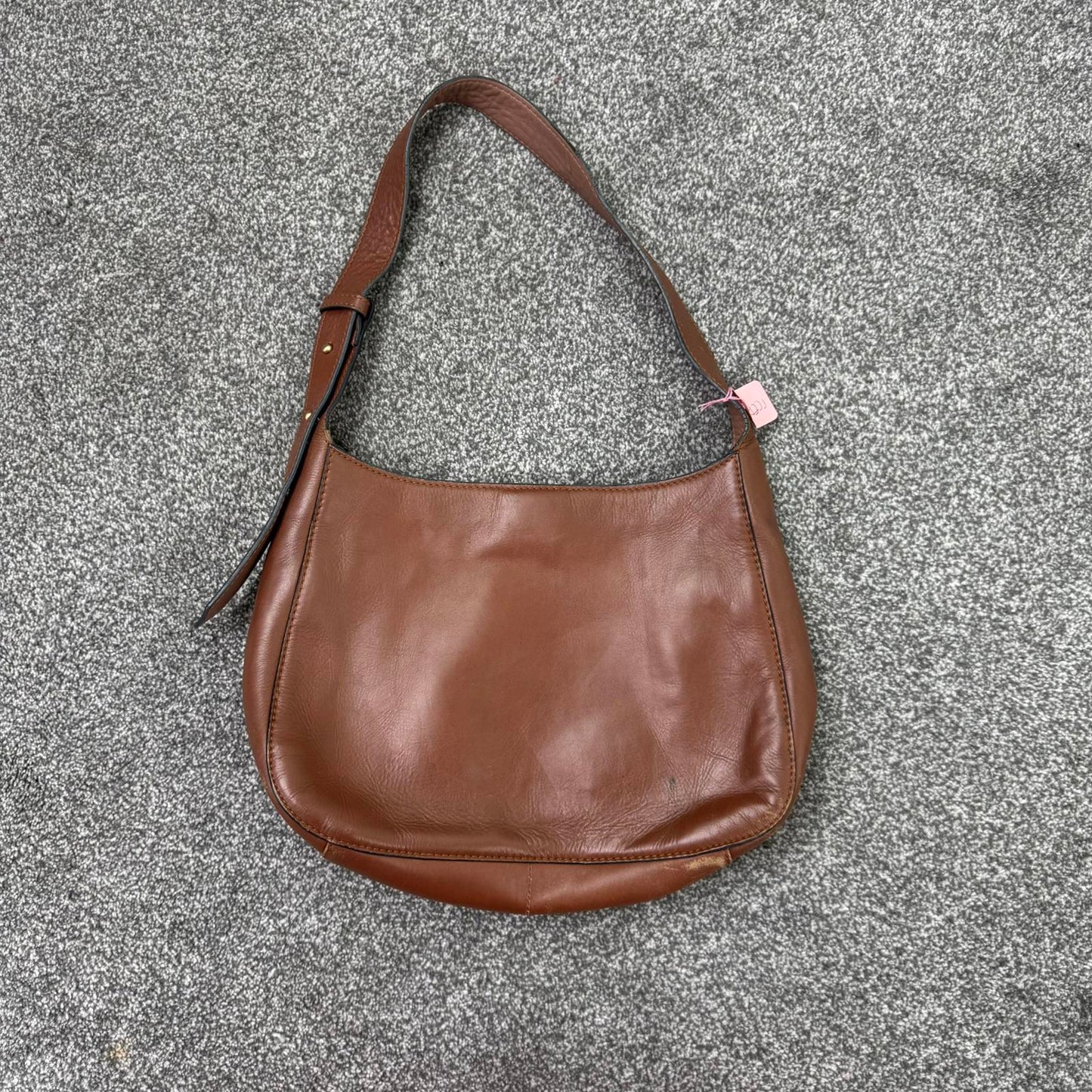 Genuine leather shoulder bag brown adjustable strap magnetic closure