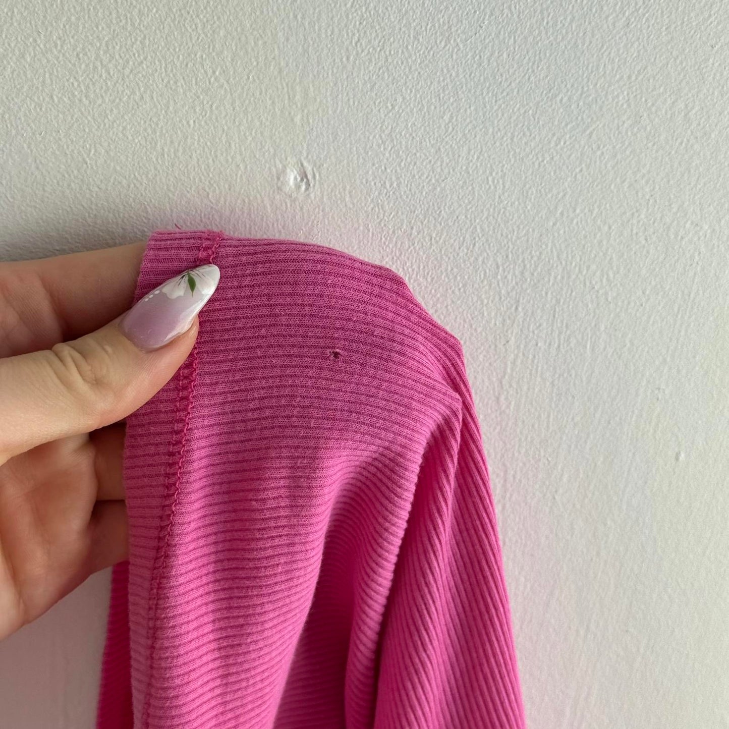 Y2K vintage Abercrombie & Fitch ribbed tank top hot pink button up henley fitted