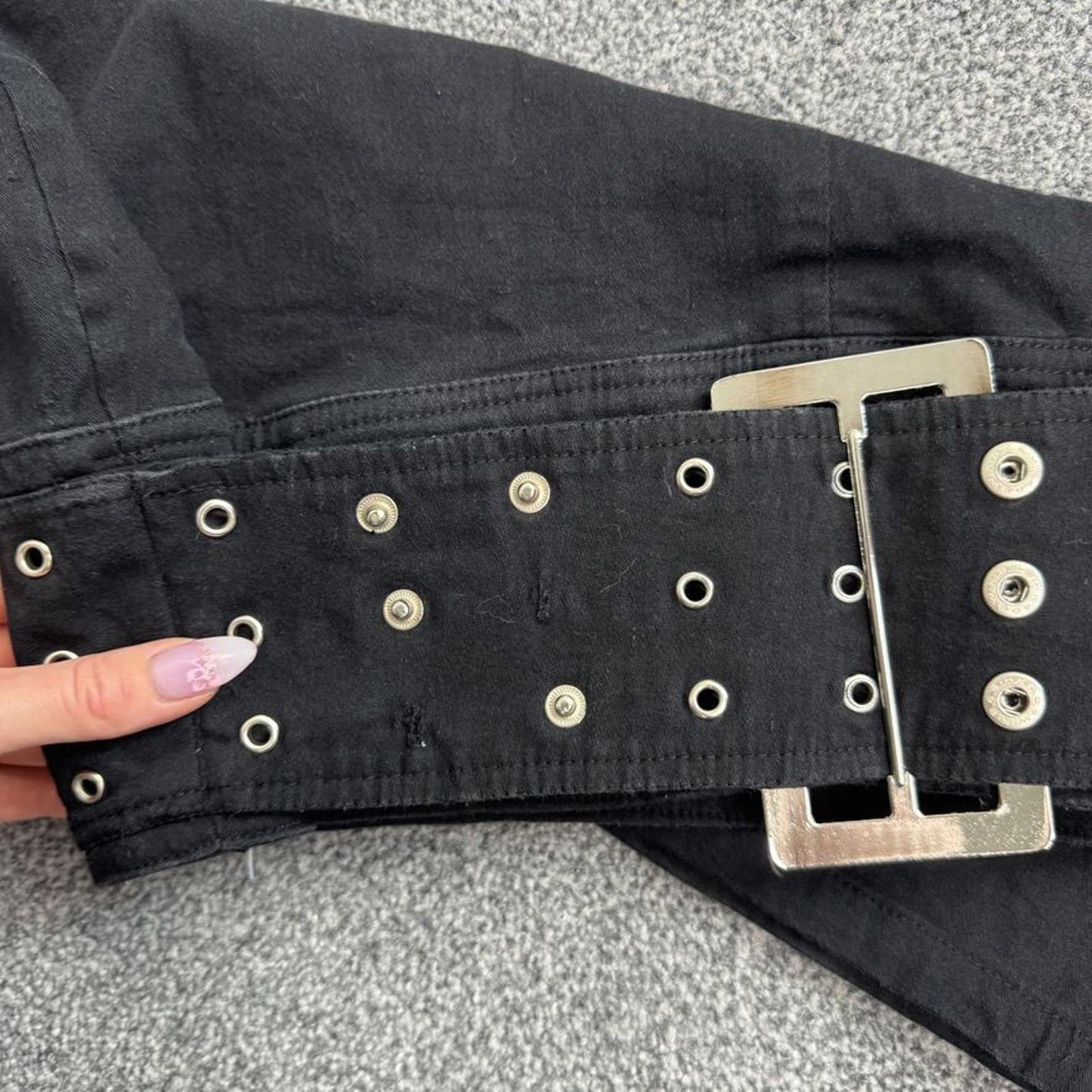 Y2K vintage oversized belt grommet buckle stretchy chunky mini skirt gothic alt
