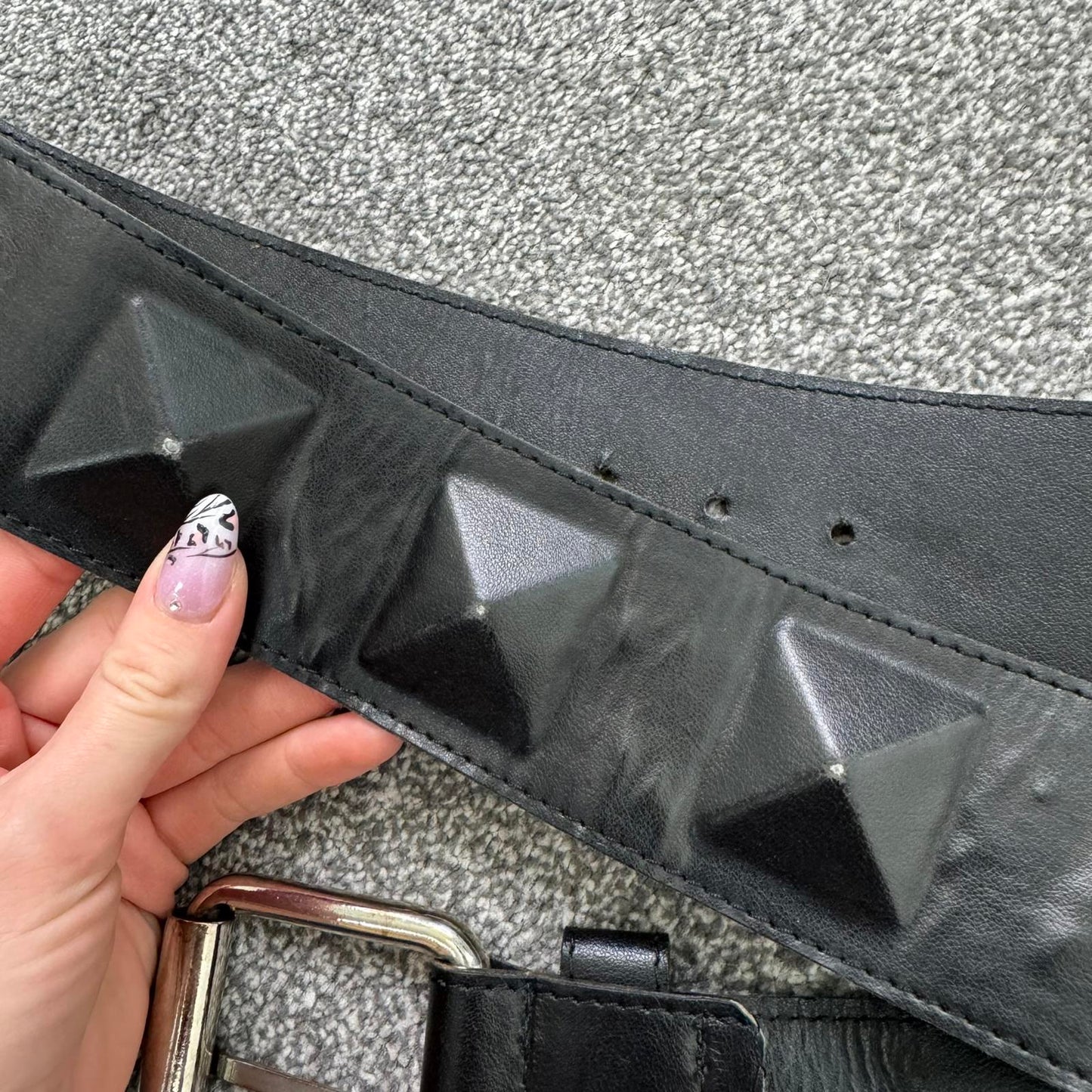 Y2K vintage studded chunky genuine leather belt 3D pyramid studs black silver