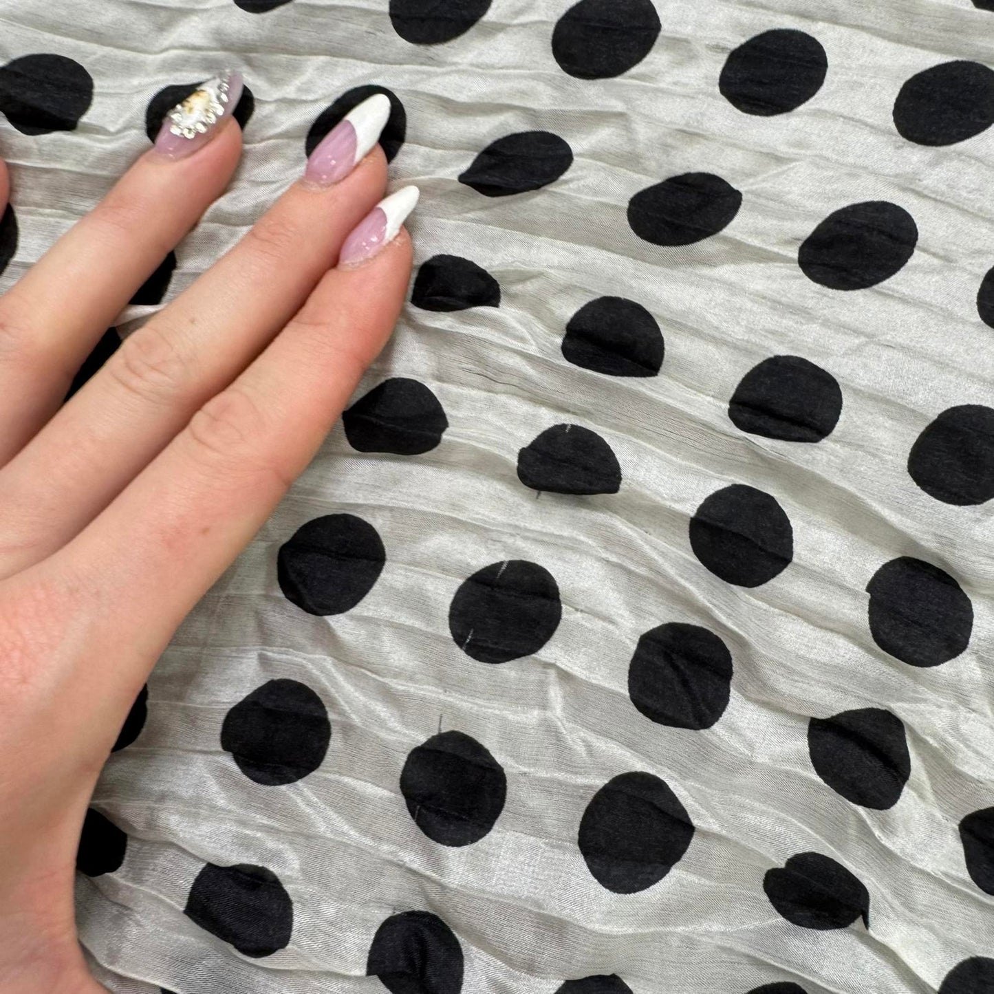 Y2K vintage polka dot lightweight scarf crinkle spotty black white monochrome