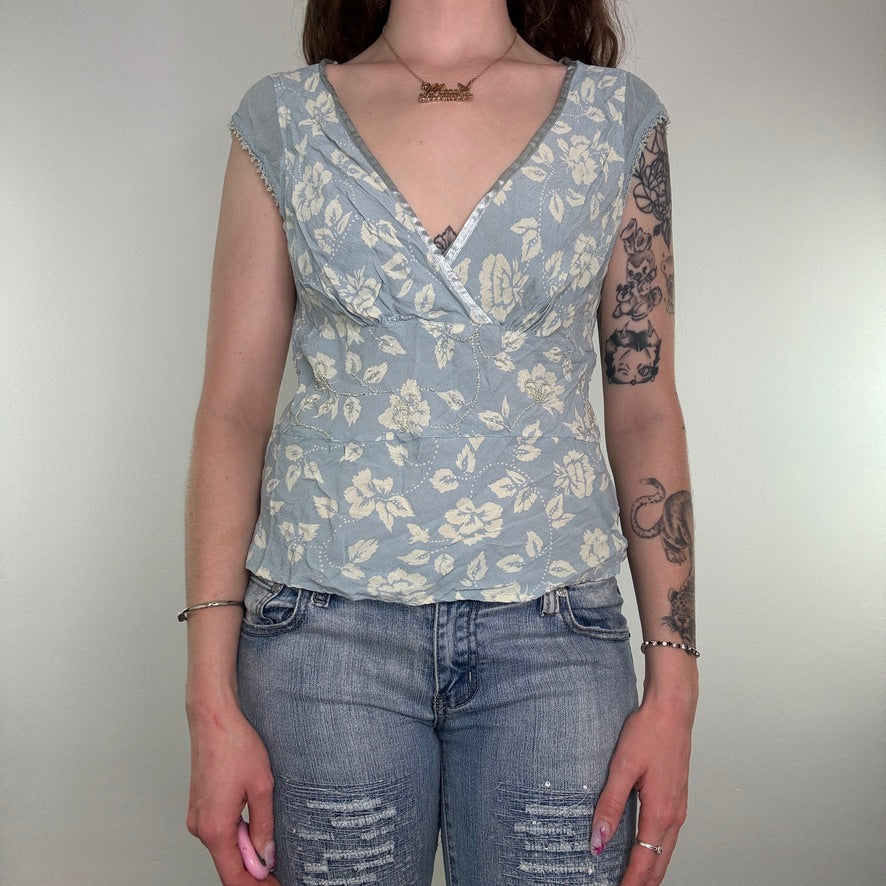 Y2K cap sleeve floral beaded v neck top