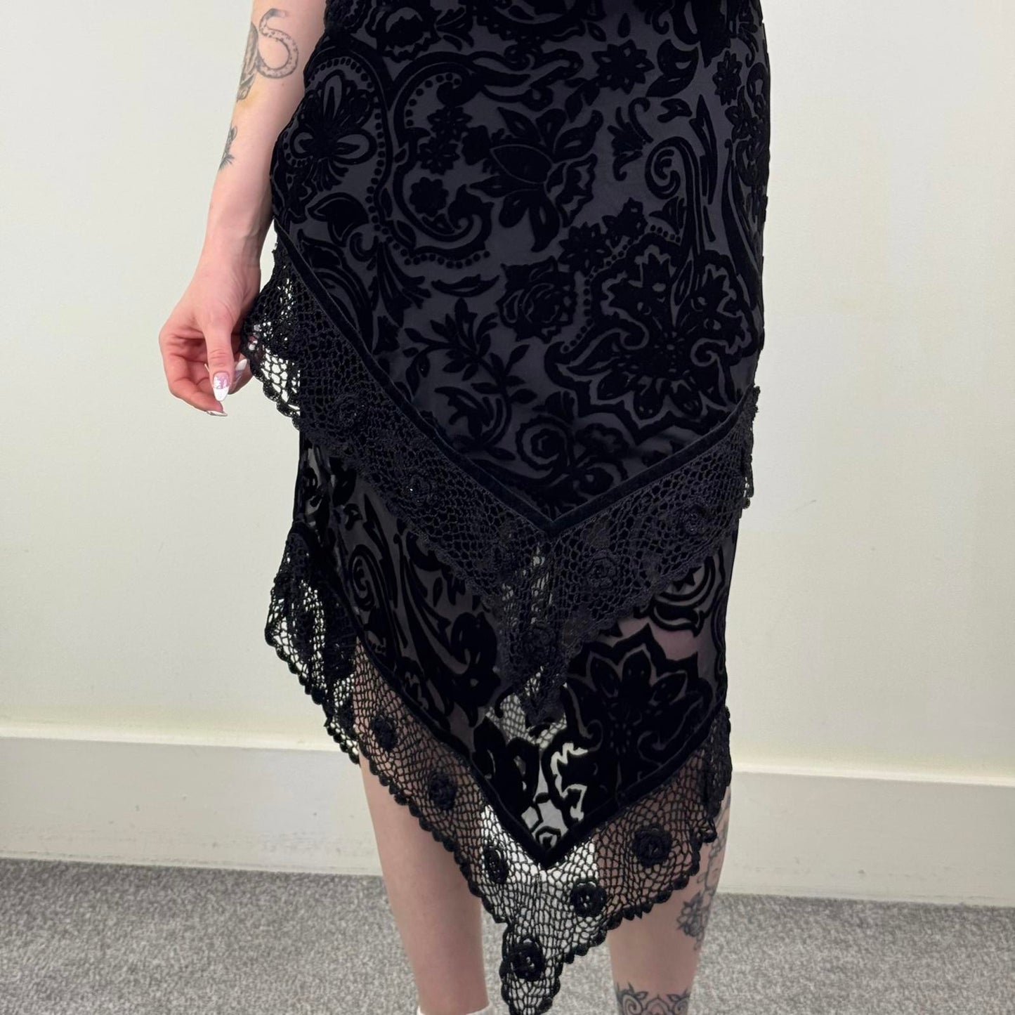 Y2K vintage Laura Ashley vintage maxi dress silk blend crochet hanky hem velvet