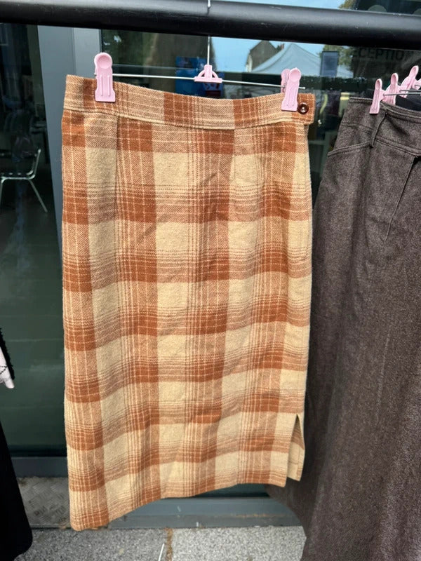 Vintage tartan print midi skirt