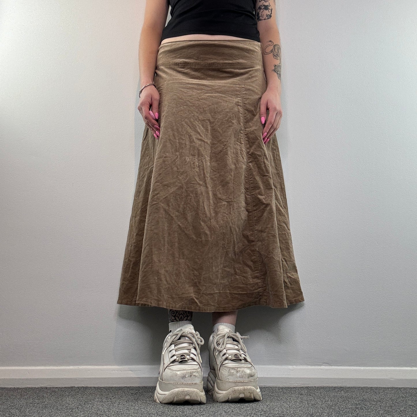 Y2K soft field dark tan maxi skirt