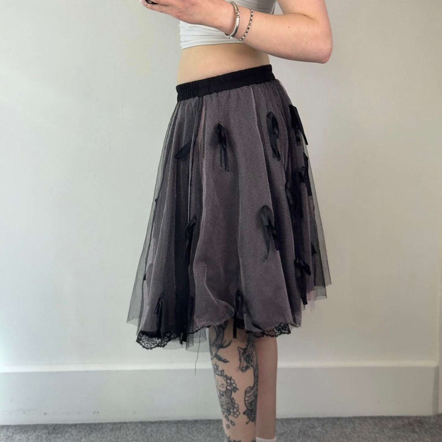 90s vintage Raven gothic netted bow midi skirt lace trim