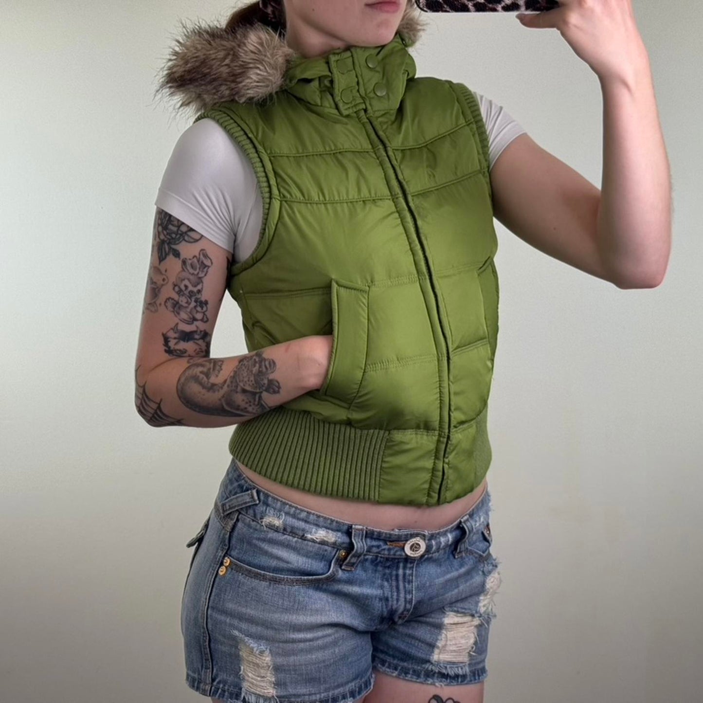 Y2K vintage Aeropostale gilet sleeveless jacket body warmer faux fur trim hood