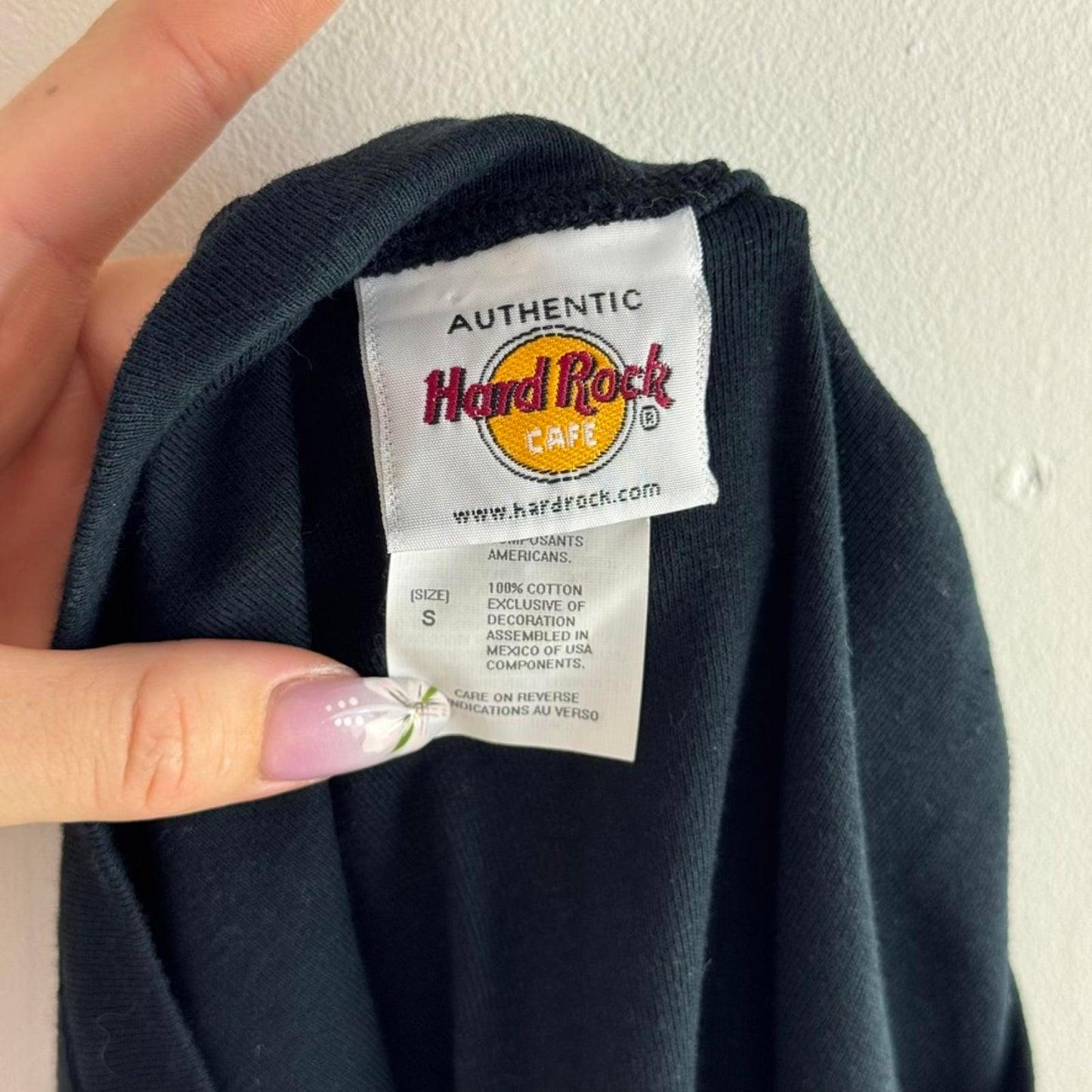 Y2K vintage Hard Rock Cafe Orlando v neck t shirt pink heart