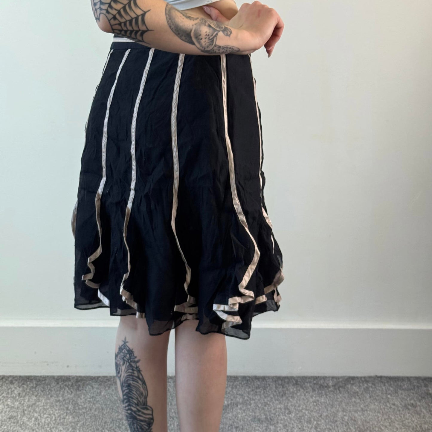 Y2K vintage part silk midi skirt black pink stripe ruffle knee length a line fit
