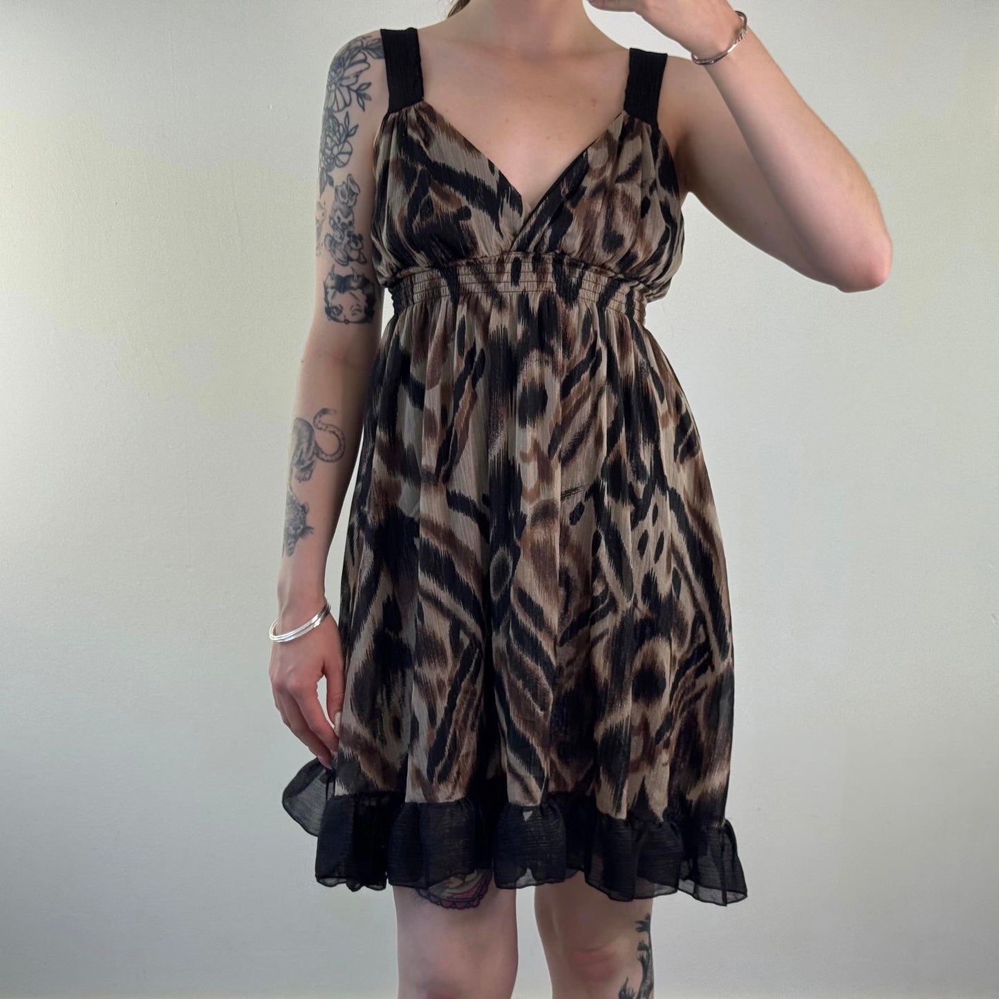 Y2K vintage sparkly midi dress abstract print glitter v neck frill hem a line