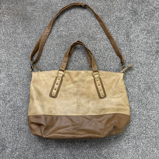 Y2K vintage faux leather large handbag studded light brown adjustable strap