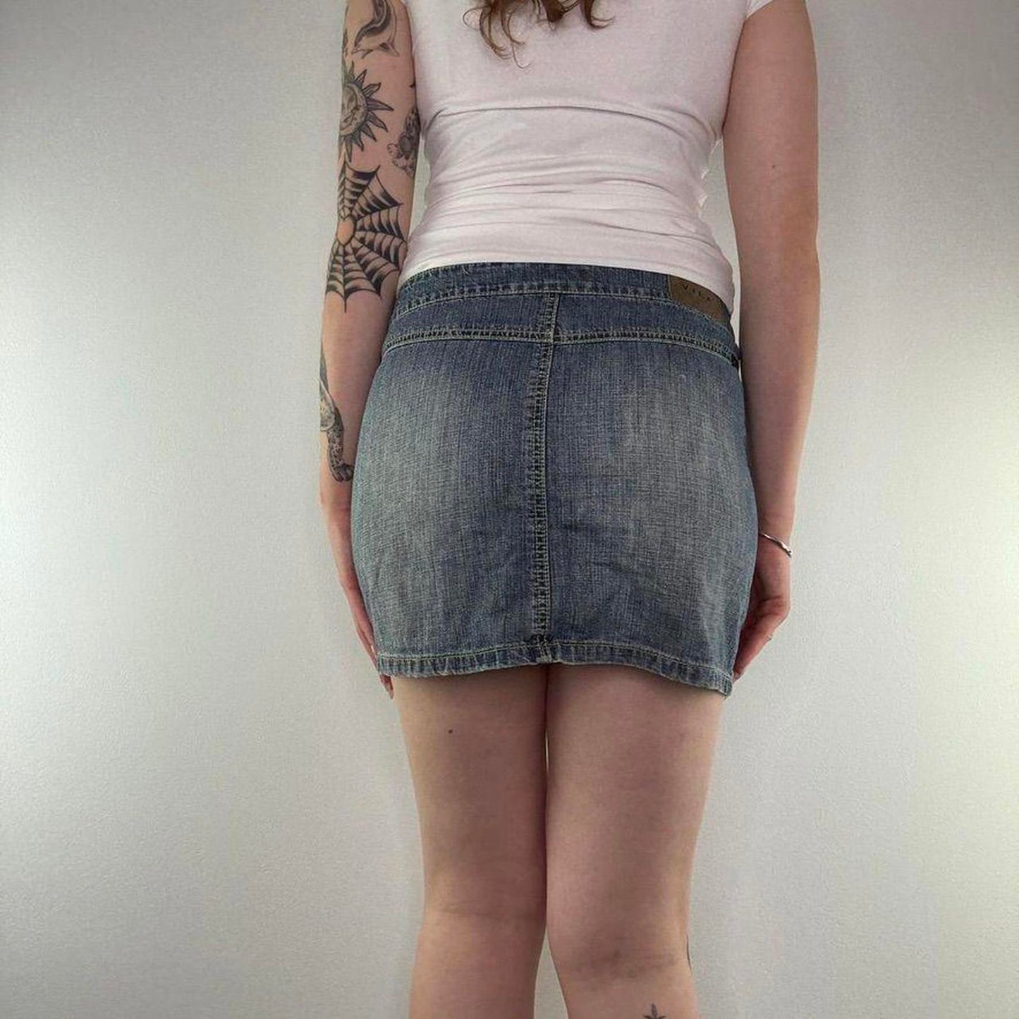 Y2K vintage mid rise faded denim buckle belt studded mini skirt contrast stitch