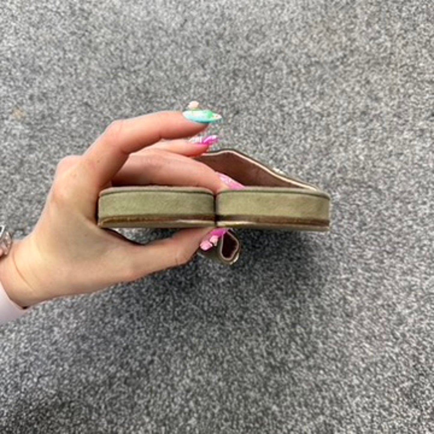 Y2K vintage Roxy beaded sequin floral summer flip flops flat sandals toe ring