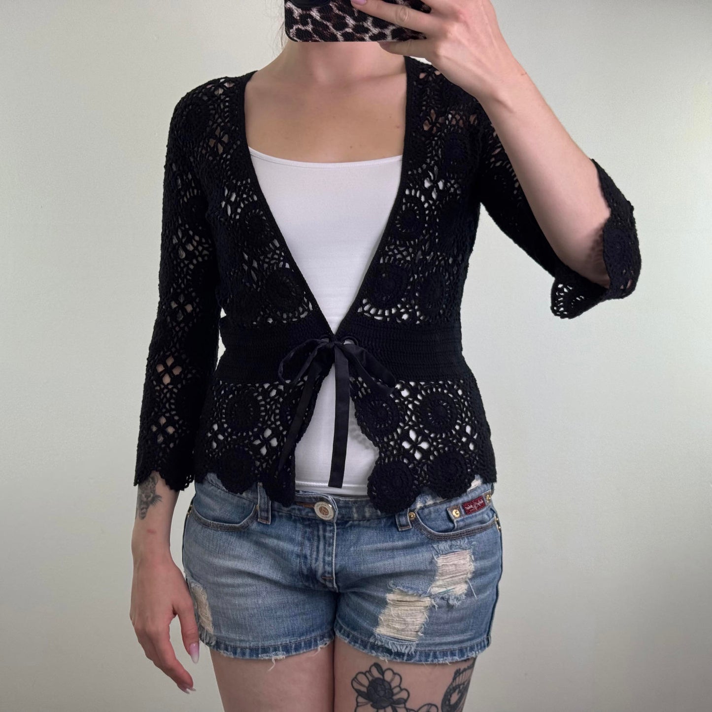 Y2K vintage crochet knit 3/4 sleeve jumper cardigan v neck bow tie front