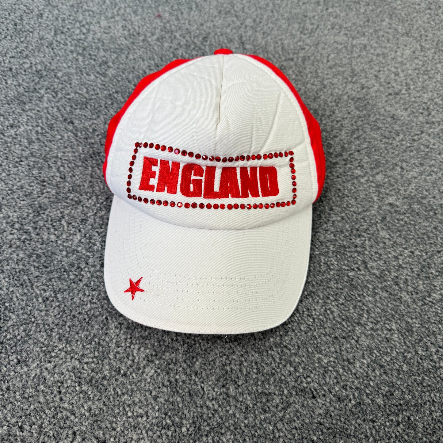 Y2K England rhinestone cap