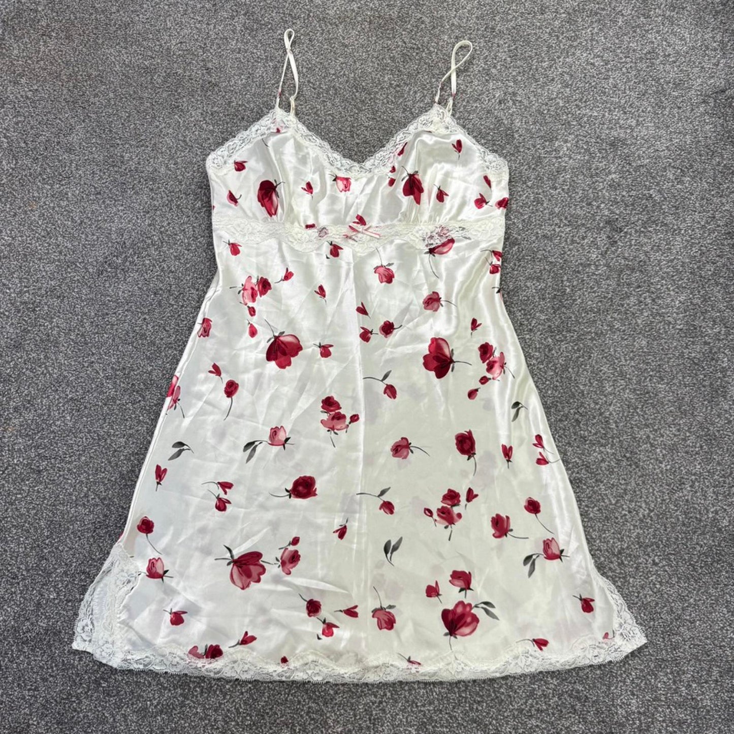 Y2K vintage satin floral rose nightie nightdress mini v neck lace trim chemise