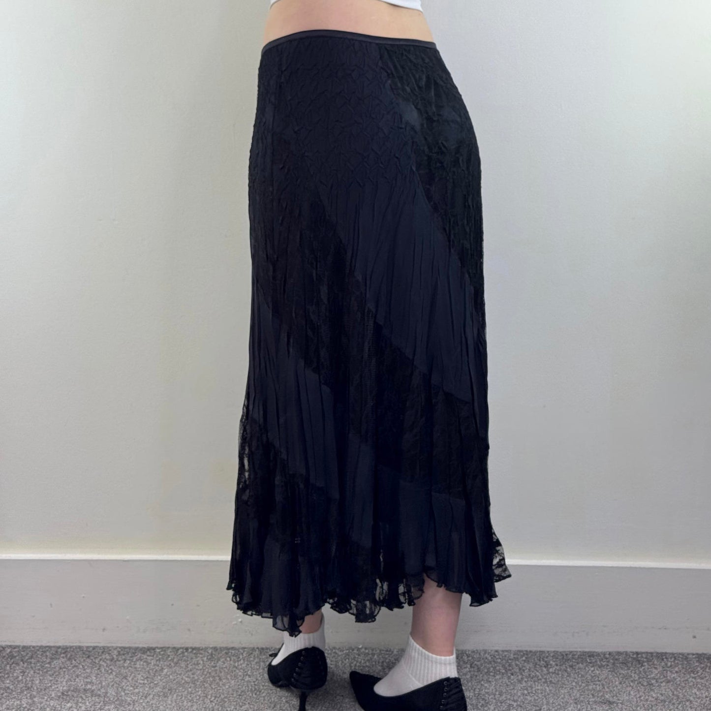 Y2K vintage maxi skirt pleated lace crinkle swirl pattern patchwork stretchy