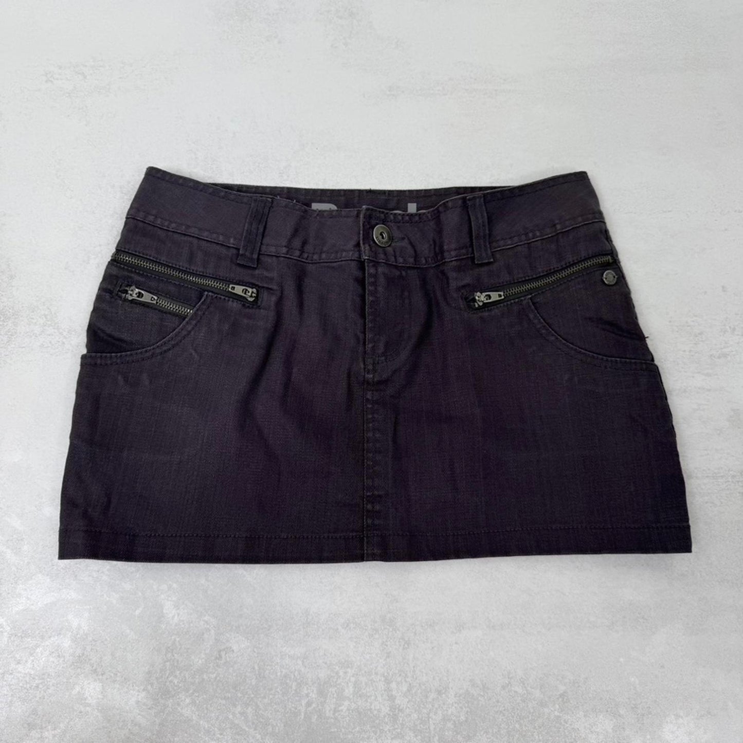 Y2K vintage Bench low rise mini skirt stretchy denim dark grey zips utility