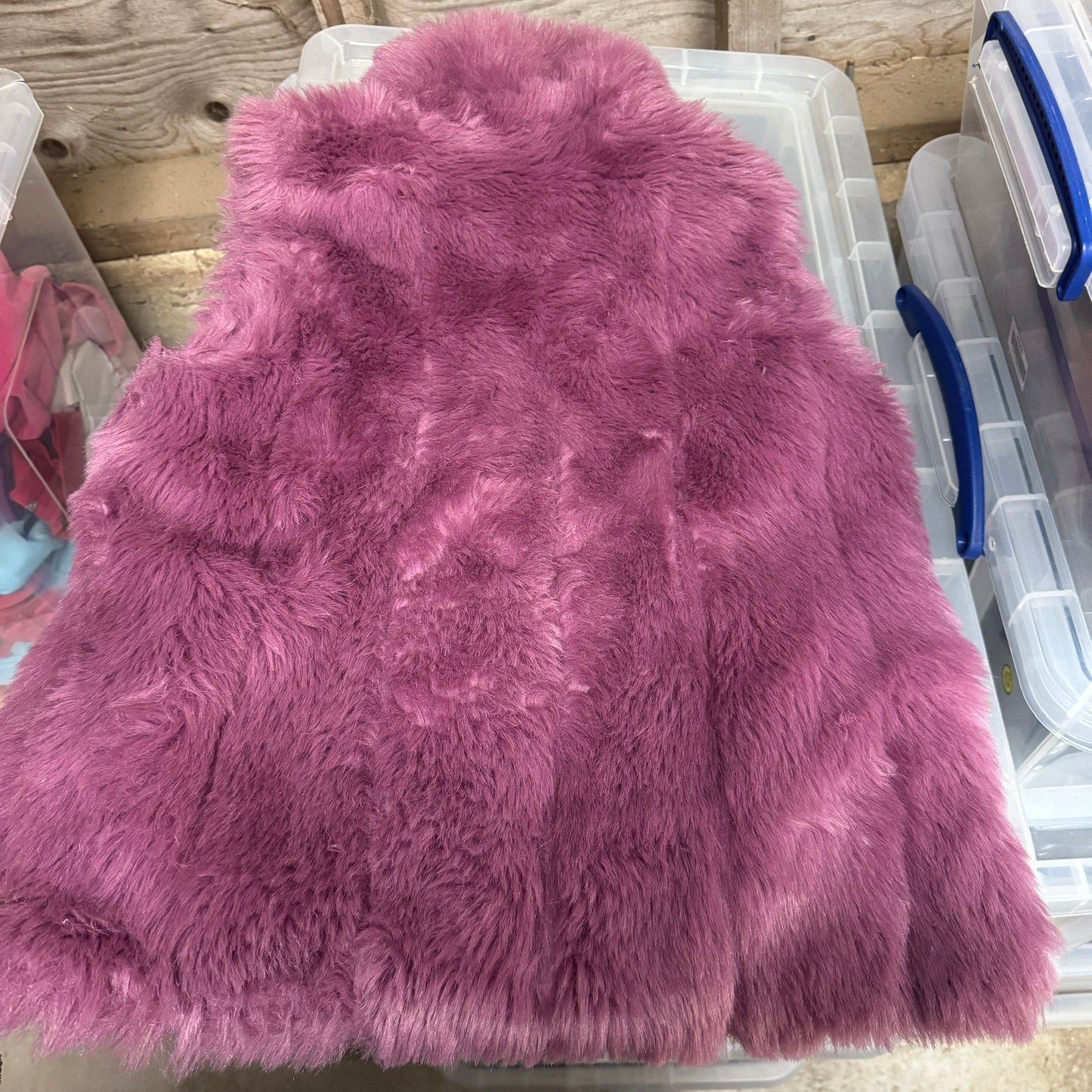 Y2K vintage purple faux fur gilet zip up sleeveless jacket