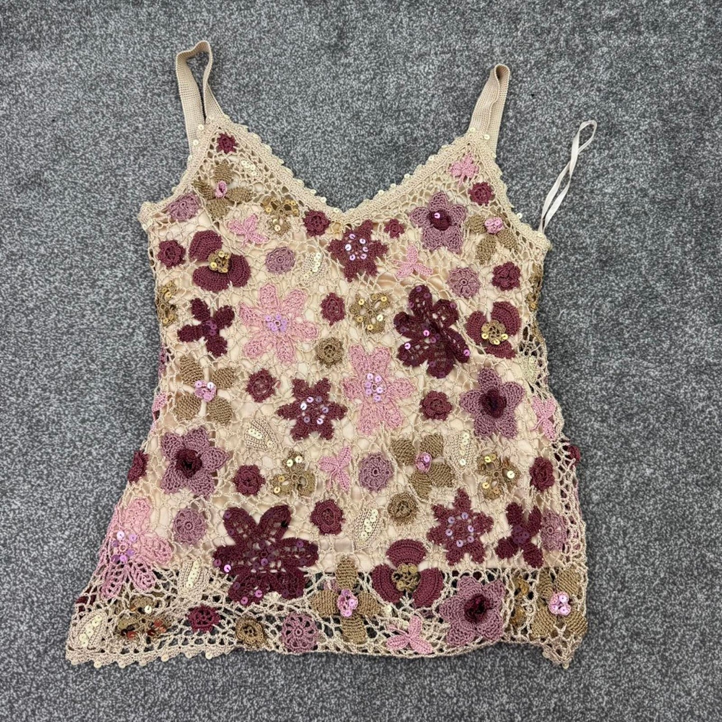 Y2K vintage Etam crochet tank top floral v neck sequin pink gold beige