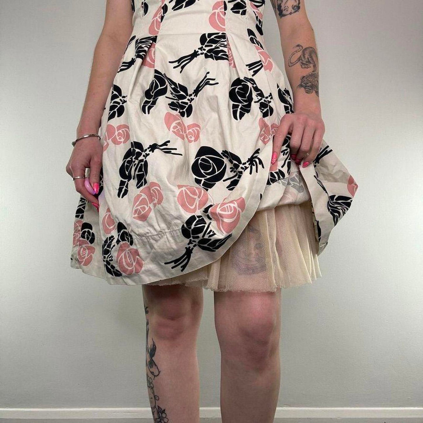 Y2K vintage gothic rose halter neck netted puffball midi dress floral v neck- 12