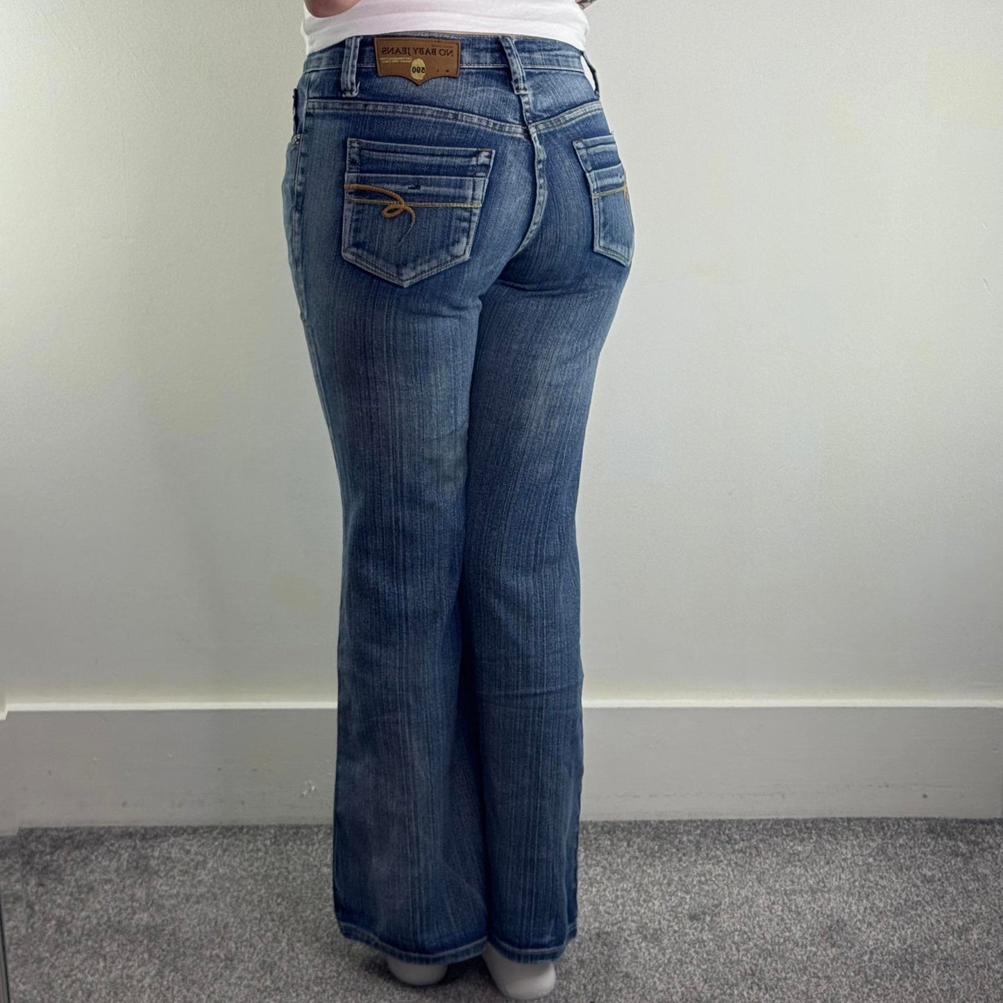 Y2K vintage mid rise bootcut flare denim jeans stretchy faded embroidered