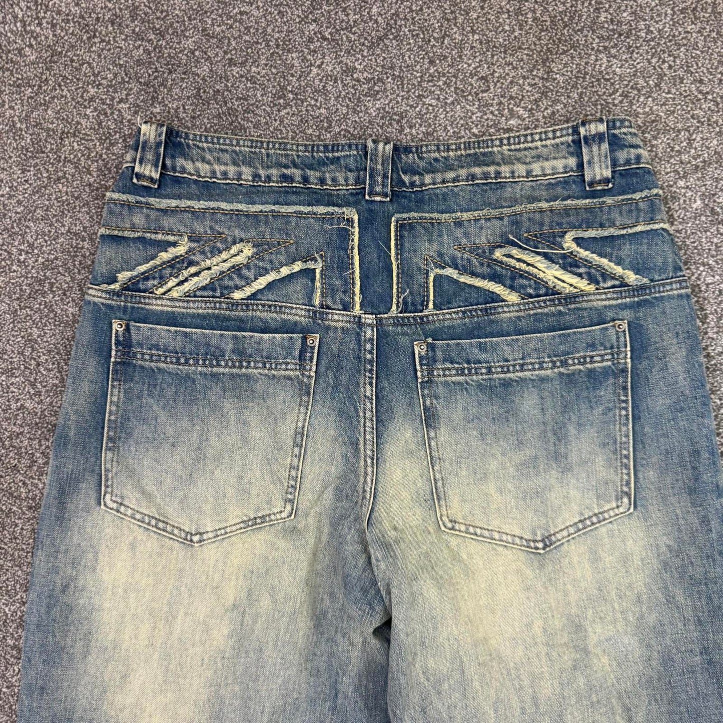 Jaded London men's kingdom colossus jeans low rise faded union jack baggy