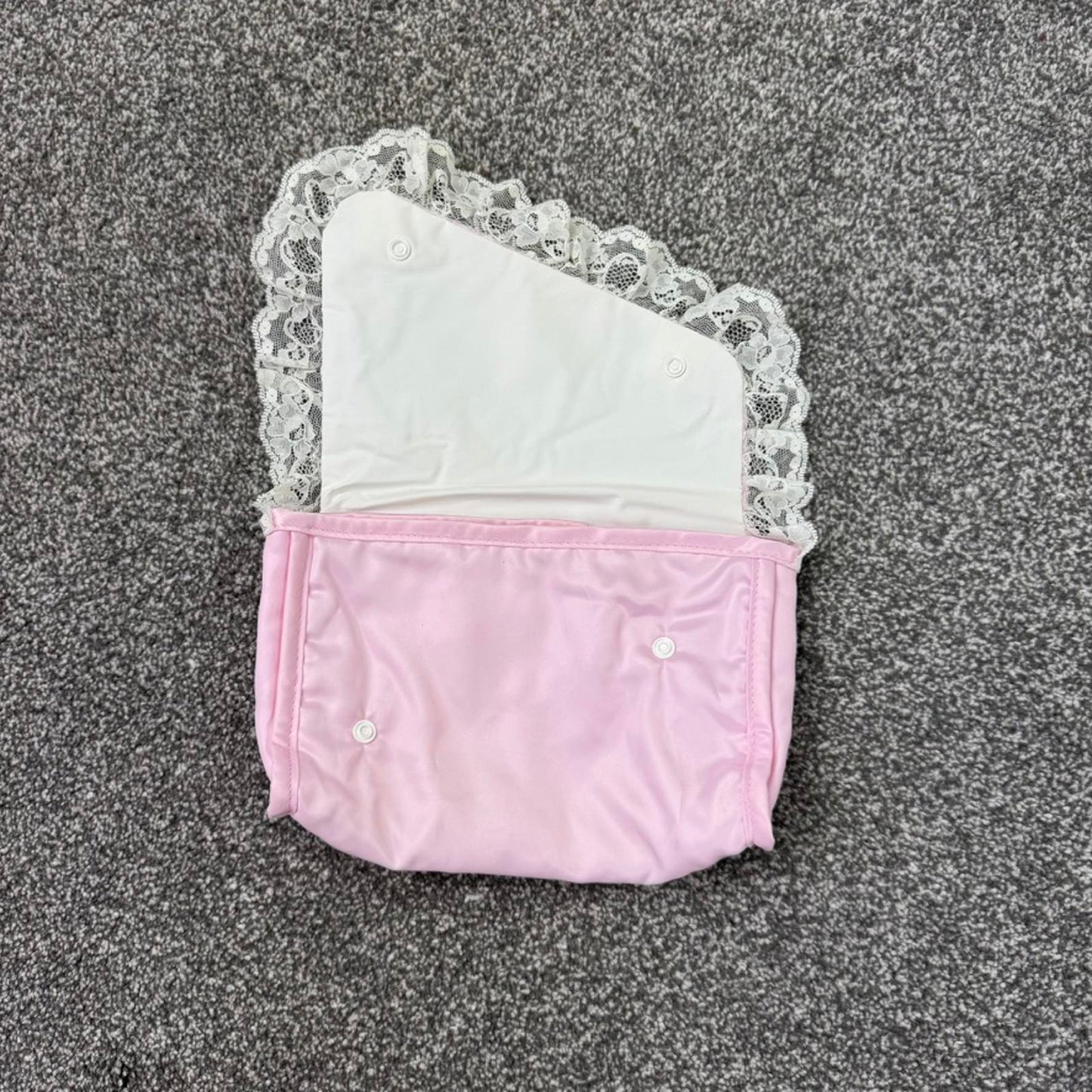 Y2K vintage coquette mini makeup bag cosmetic pouch frilly lace baby pink