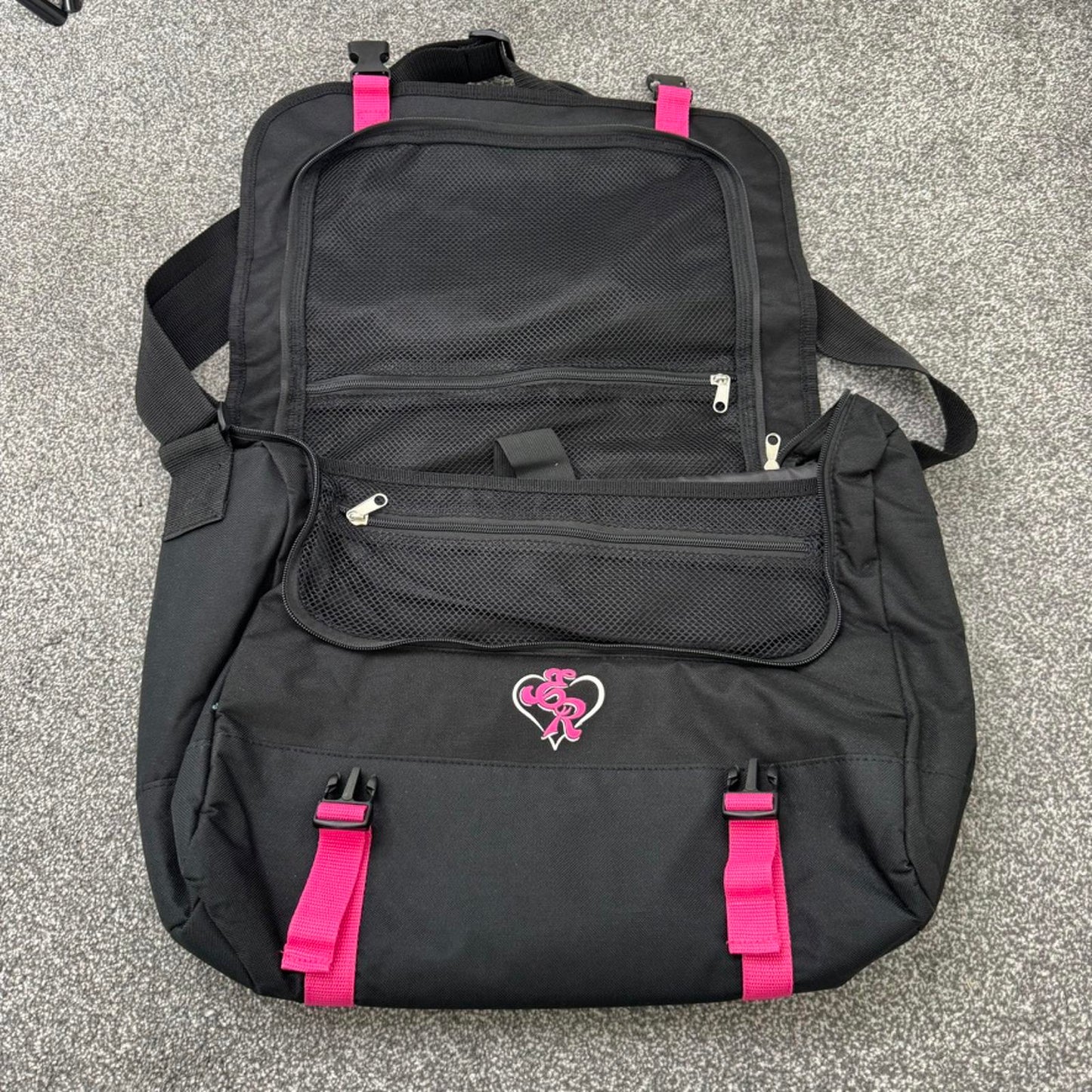 Y2K vintage Ecko Red messenger bag heart black pink large side crossbody school