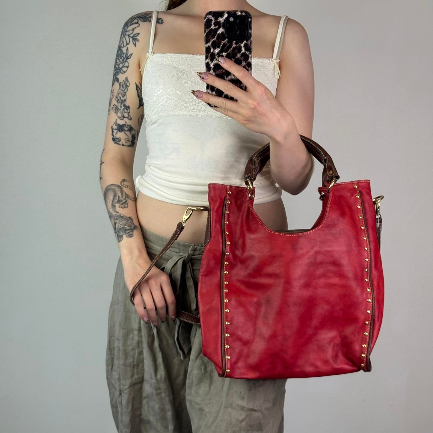 Y2K vintage faux leather studded red handbag crossbody strap brown red medium