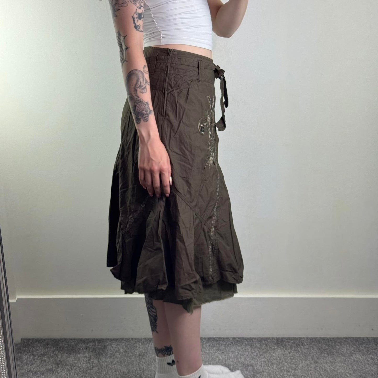 Y2K vintage midi skirt floral embroidery sequin embellished cargo with belt