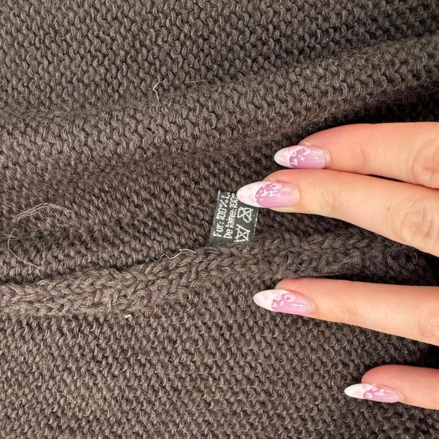 Y2K vintage afghan wool fur trim sleeveless cardigan cable knit fitted long