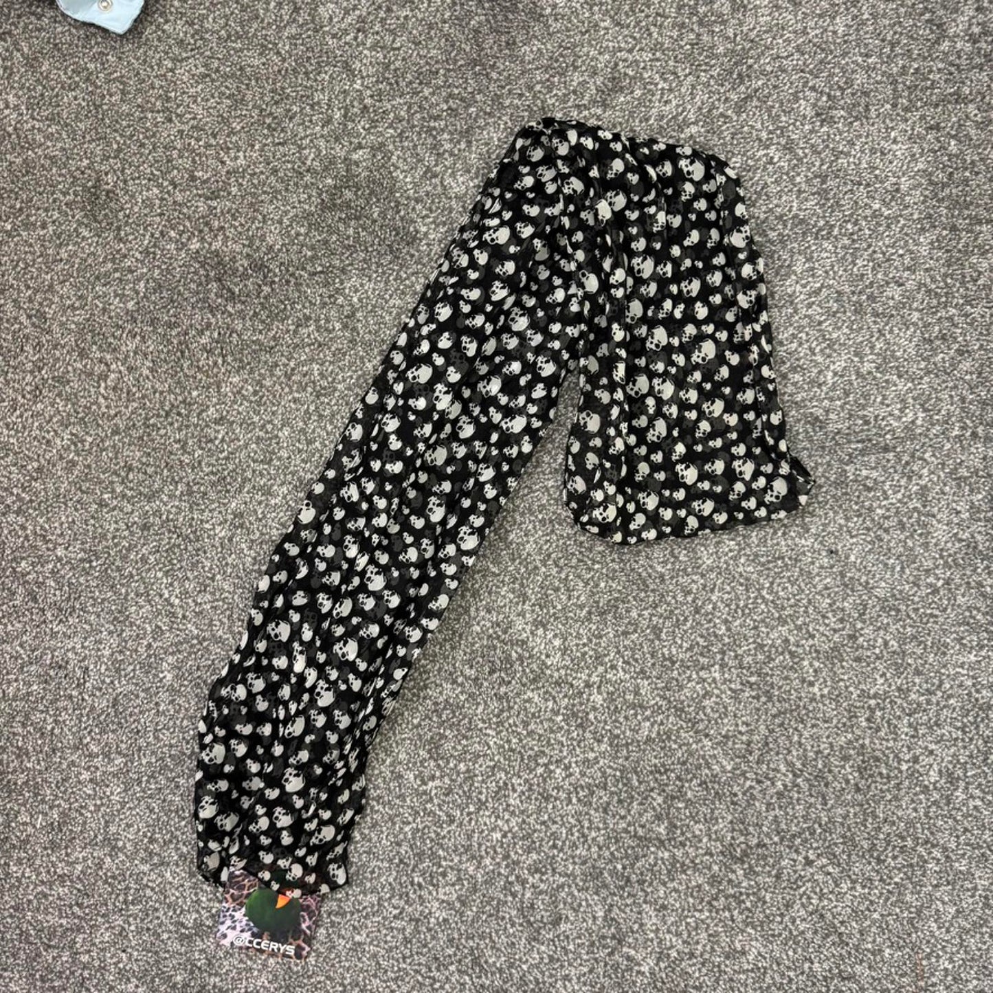 Y2K vintage sheer skull print skinny scarf black white