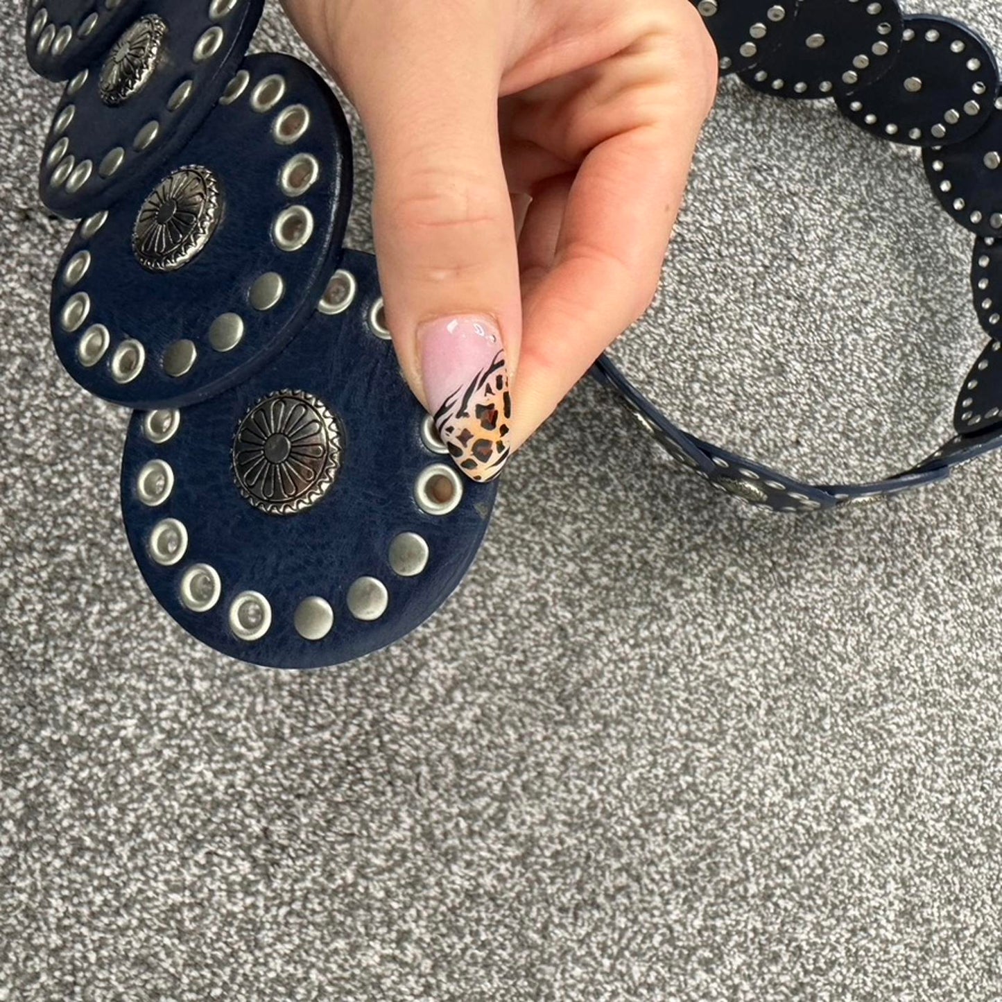 Y2K vintage navy disc circle belt grommet boho festival silver faux leather