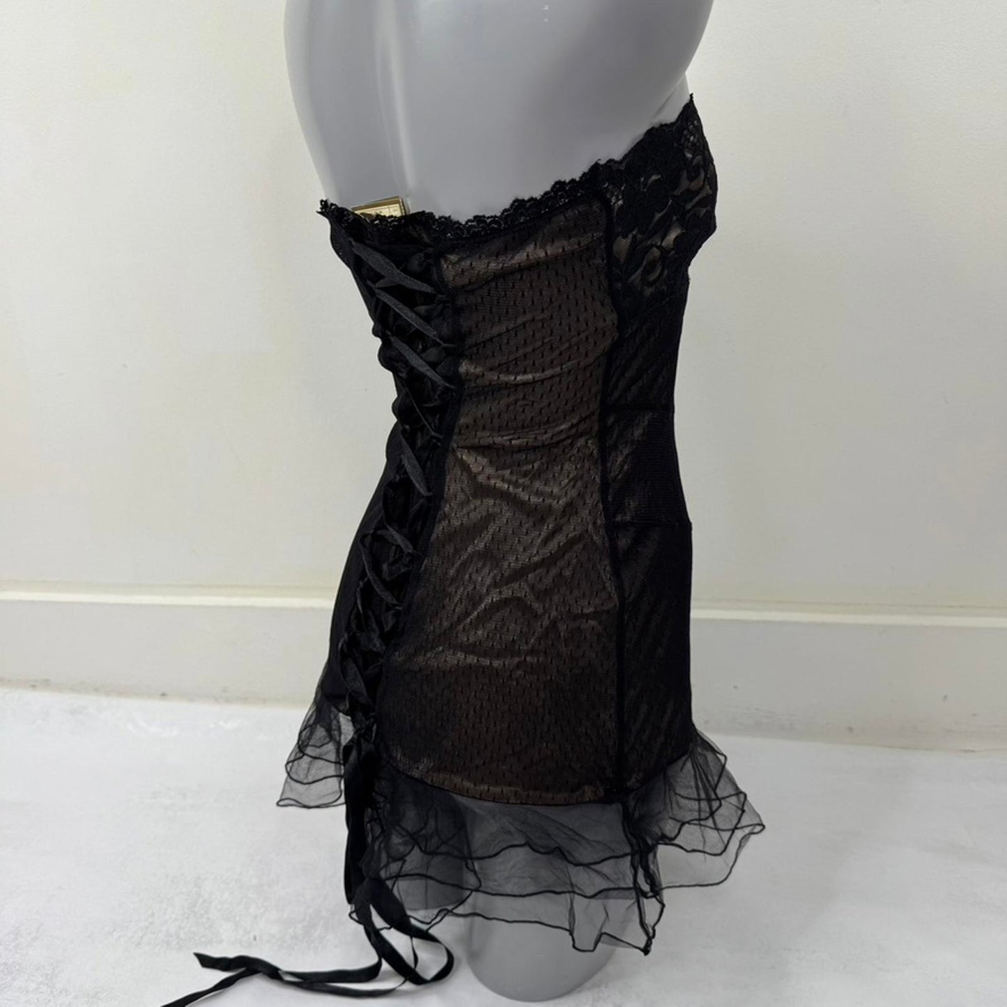 Y2K vintage La Senza babydoll dress top strapless lace trim ruffle lace up mesh