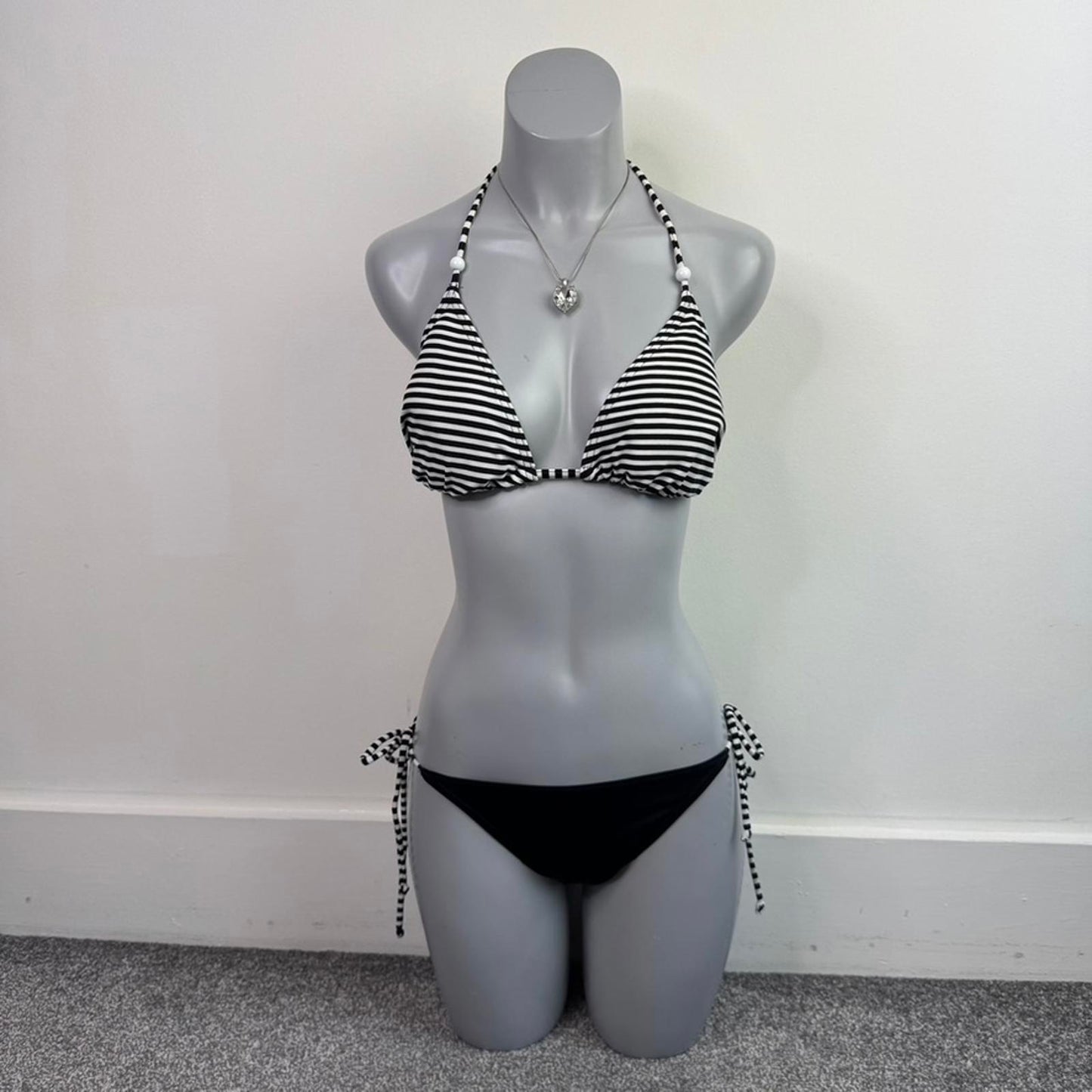 Y2K vintage halter neck stripe matching bikini set monochrome black/ white