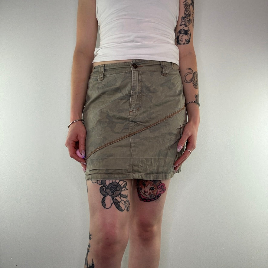 Y2K mid rise cargo camo mini skirt