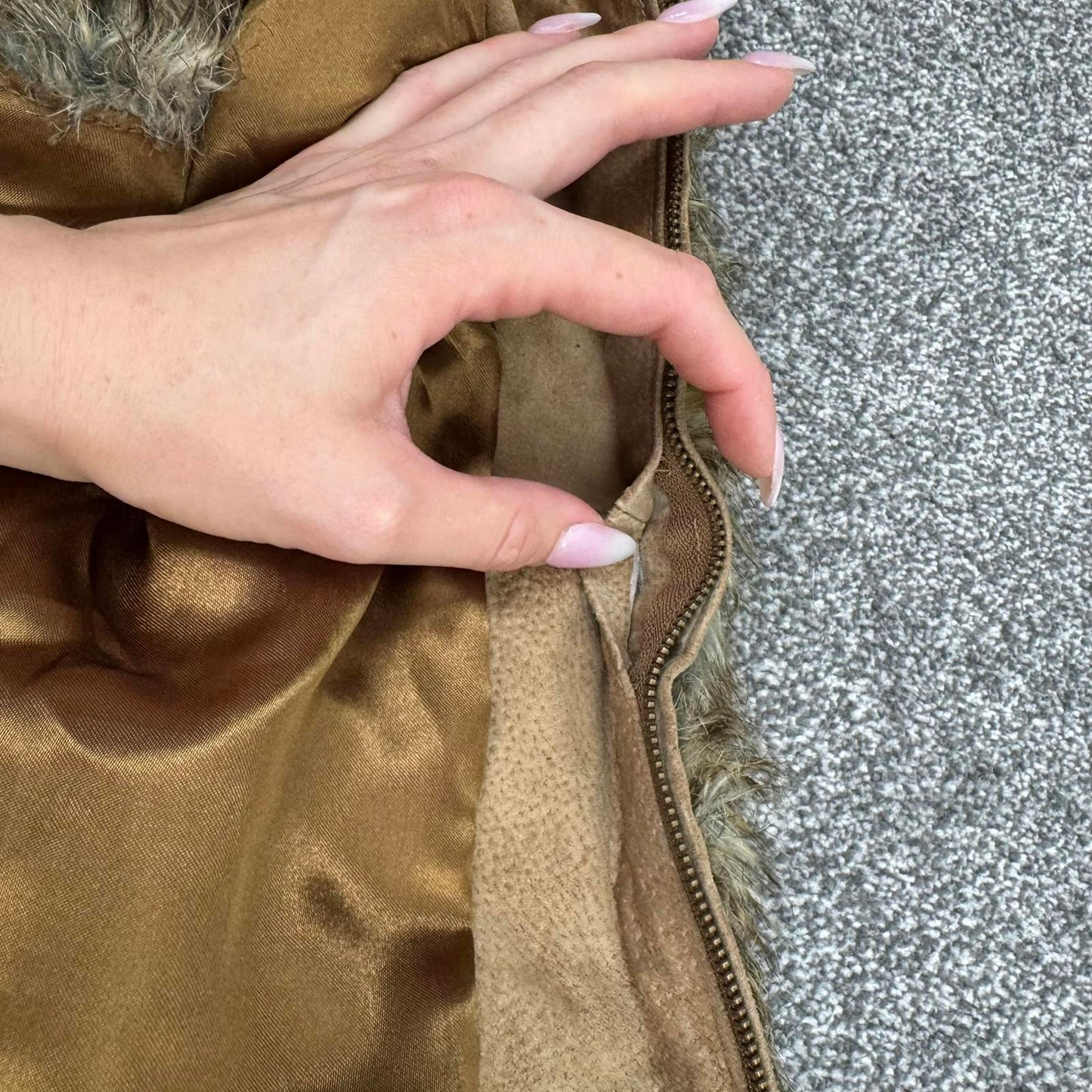 Y2K vintage Topshop faux fur sleeveless gilet body warmer high neck brown