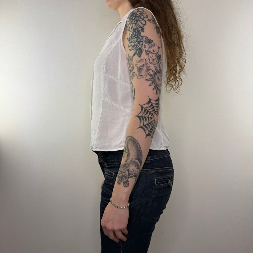 Y2K vintage sleeveless button up shirt